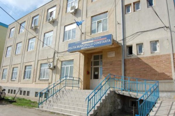 Prinşi furând piese auto din hala unei societăţi comerciale